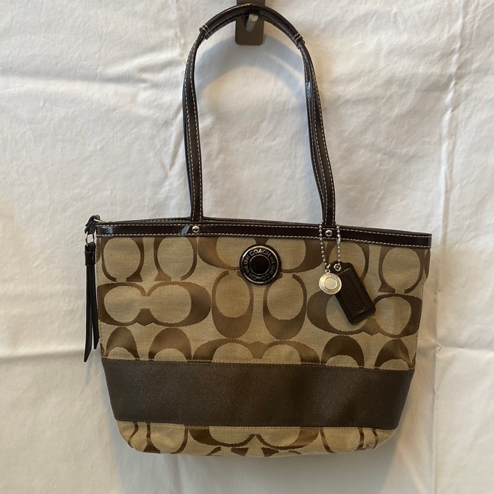 Coach handbag in brown/tan fabric